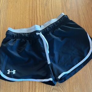 Under Armour Youth Large Black Athletic Shorts